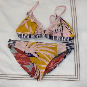 Super cute reversible maaji bikini!